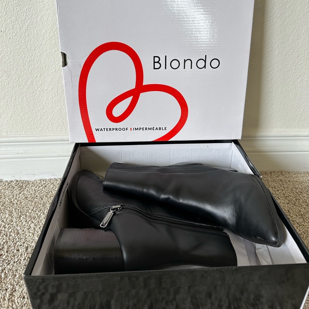 Black Leather Blondo Indi Waterproof Bootie - Picture 9 of 9